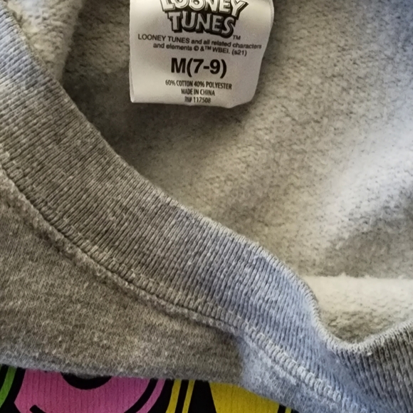 Womens Looney tunes sweatshirt medium - Picture 2 of 5